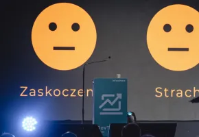 Mid managerowie w IT — między młotem a kowadłem?