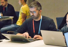 Firma IT stworzona dla mnie — startup czy korpo?