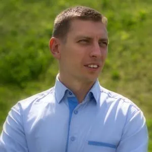 Dr Krzysztof Sopyła